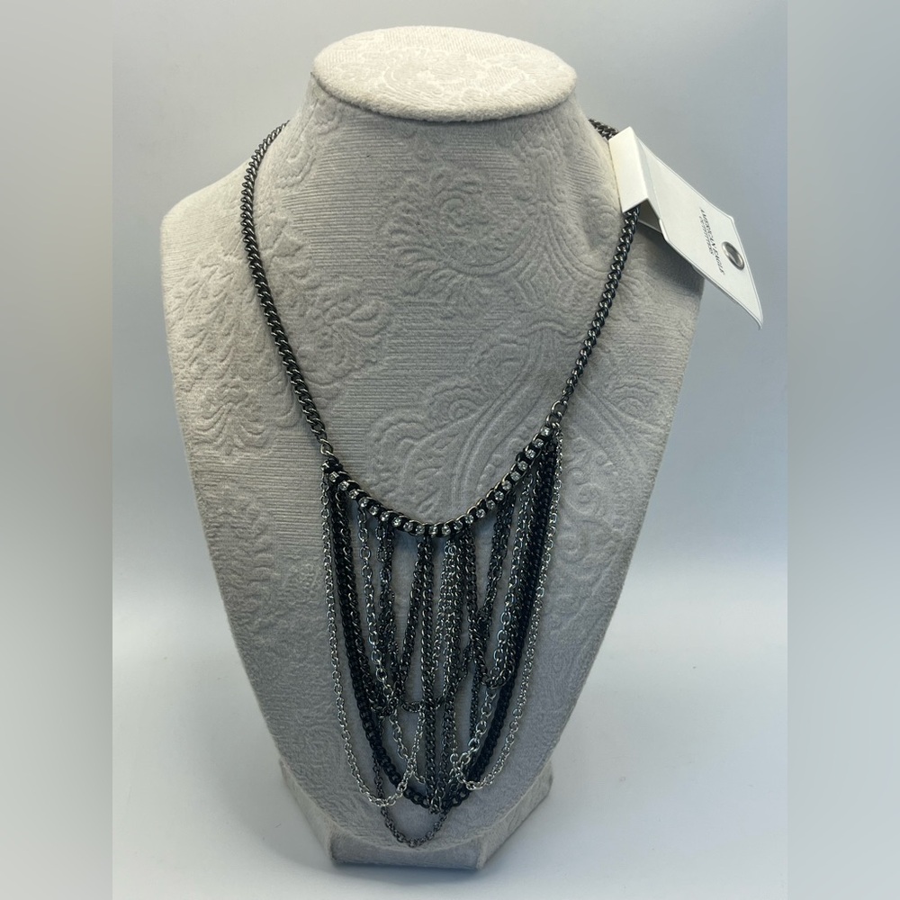 American Eagle 🦅 Gunmetal Rhinestone Chain Necklace